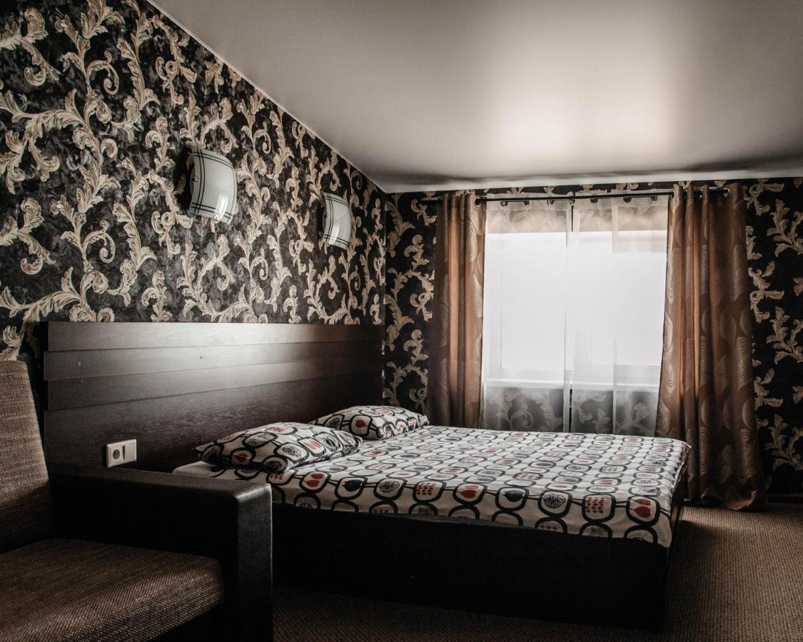 Mini-Hotel La Menska Minsk Exterior foto