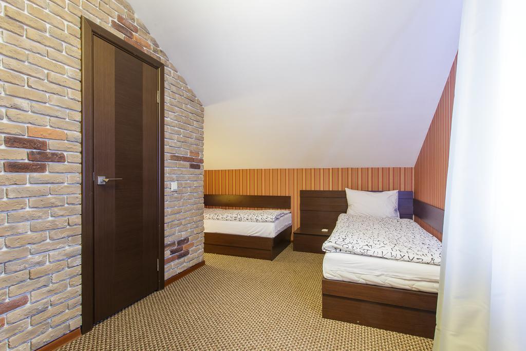 Mini-Hotel La Menska Minsk Zimmer foto